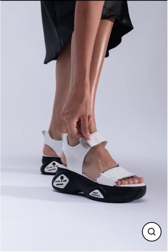Sandale albe din piele cu talpa inalta tip platforma