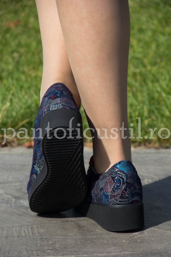 Pantofi dama comozi din piele neagra cu imprimeu multicolor 