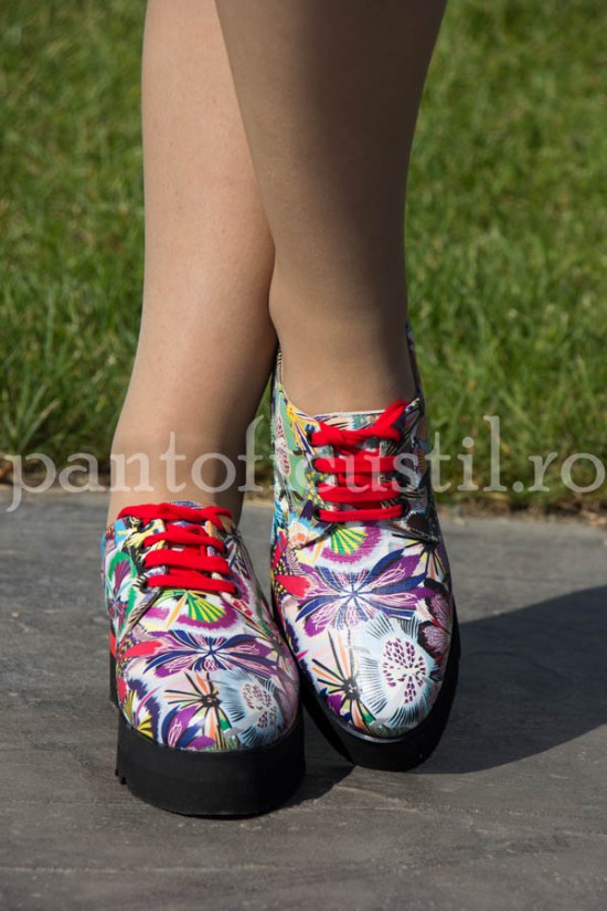 Pantofi dama din piele naturala cu model floral