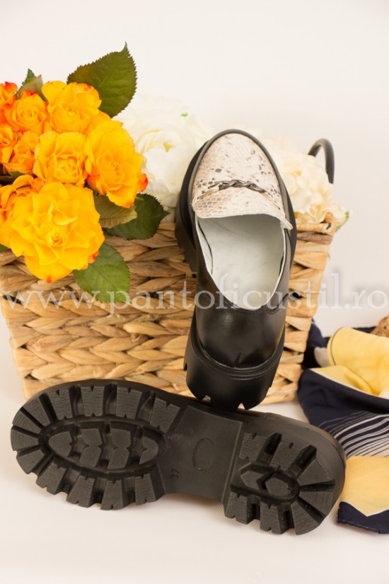 Pantofi dama tip Loafers din piele naturala