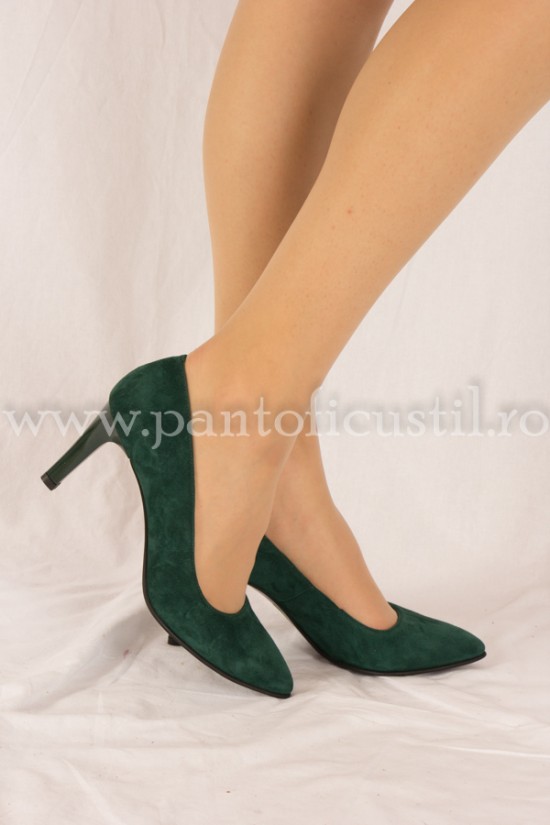 Pantofi stiletto din piele intoarsa verde cu toc de 7 cm