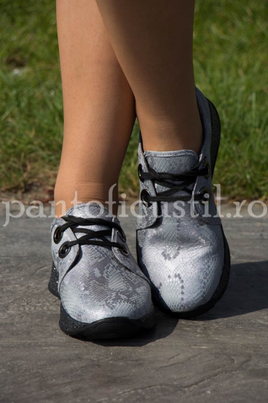 Pantofi dama sport din piele gri cu print